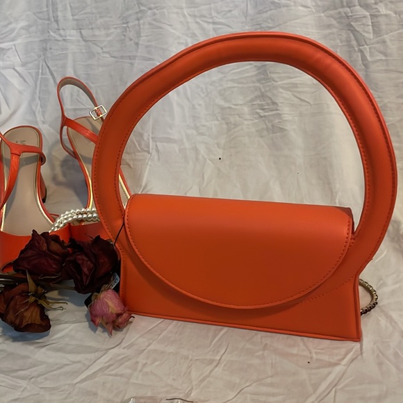 ✨🍊Fashion Nova Orange Handbag🍊✨ - Picture 7 of 10